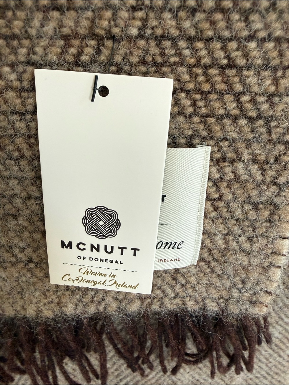 MCNUTT OF DONEGAL Neutral Tweed Throw - Picture 9 of 9